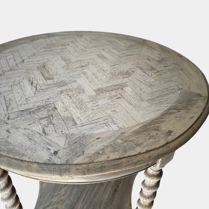 Light Wash Round Table