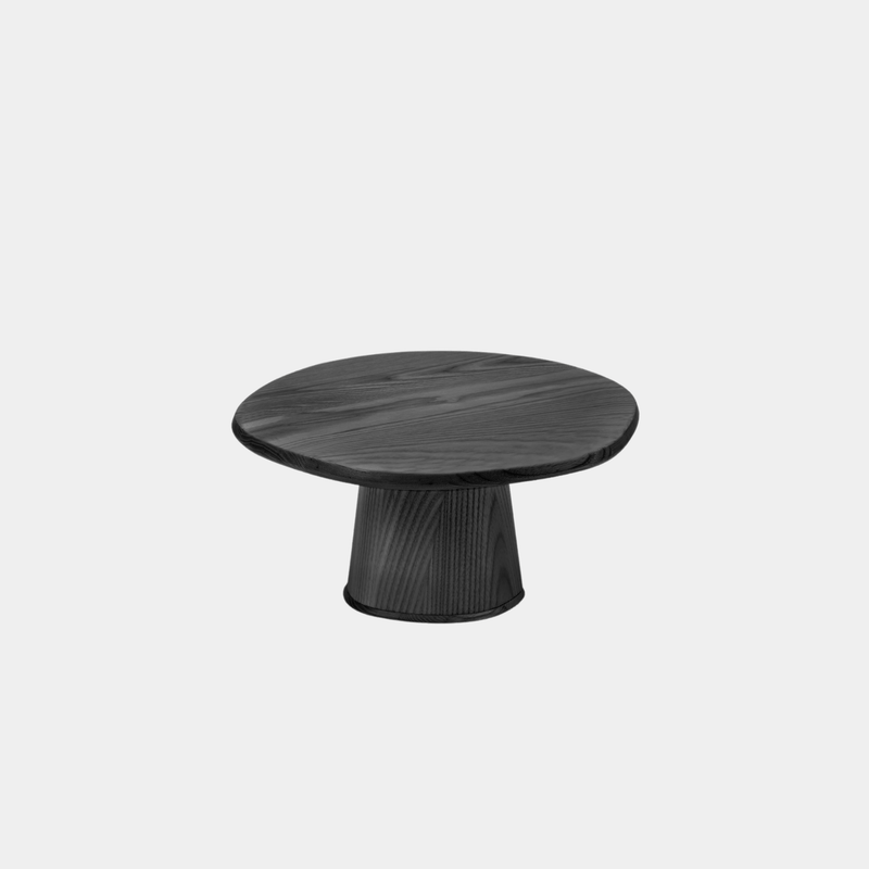 Black Cake Stand Tall